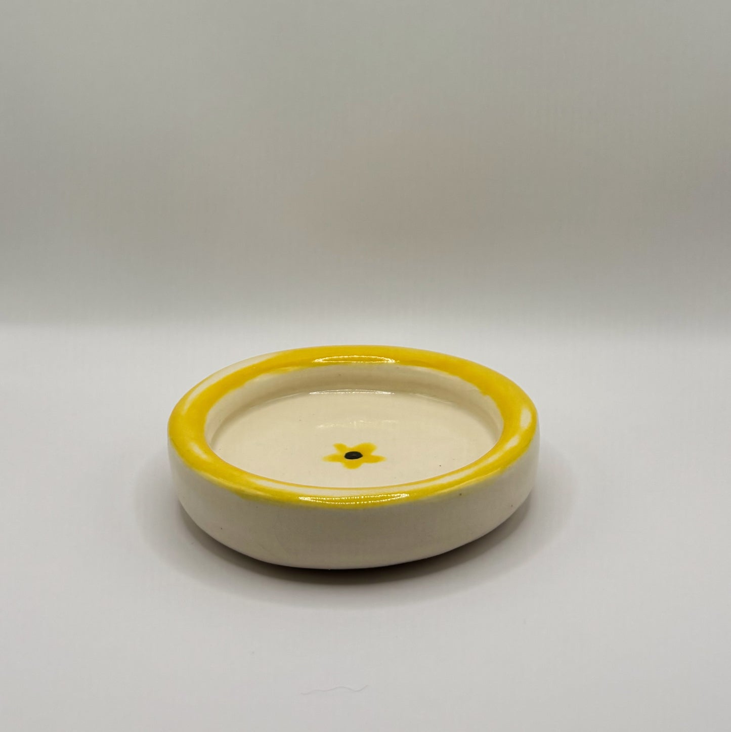 Free Child 04 (Decorative Dish)