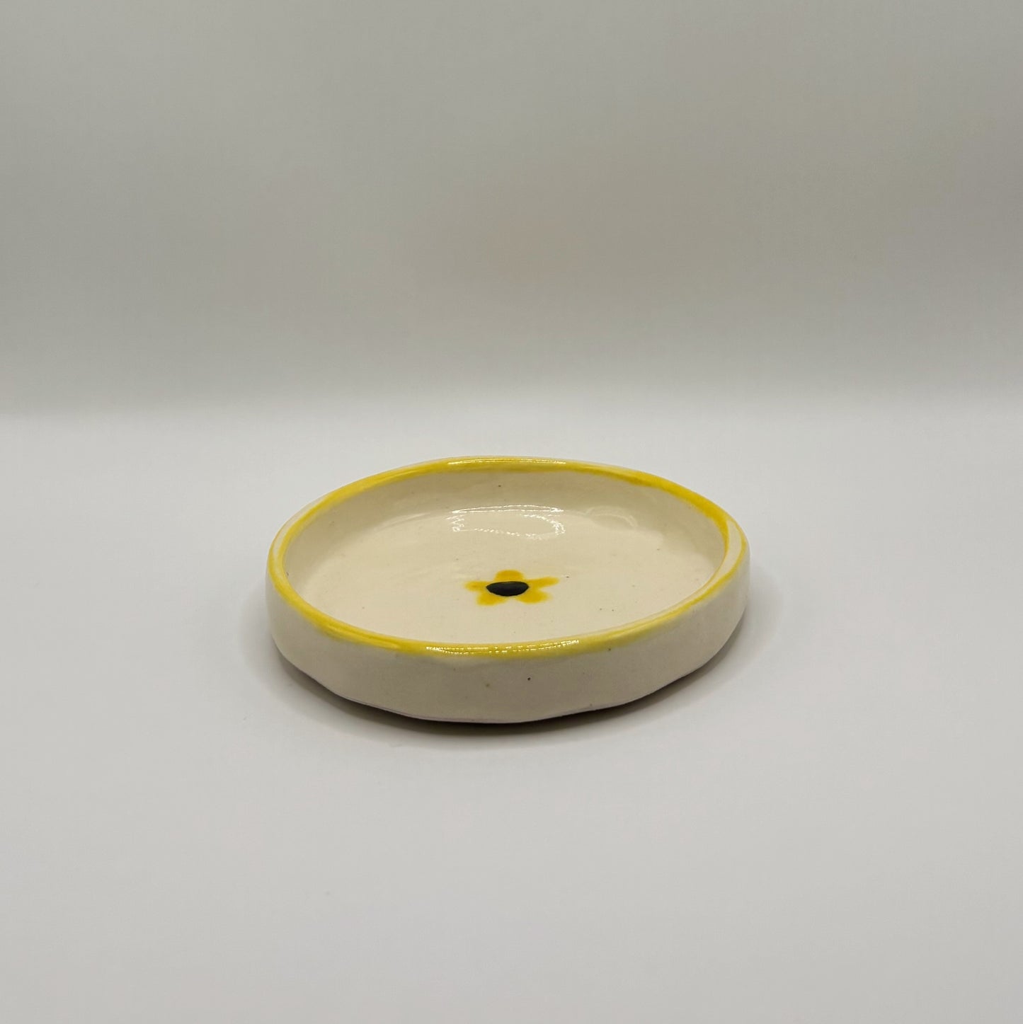 Free Child 05 (Decorative Dish)