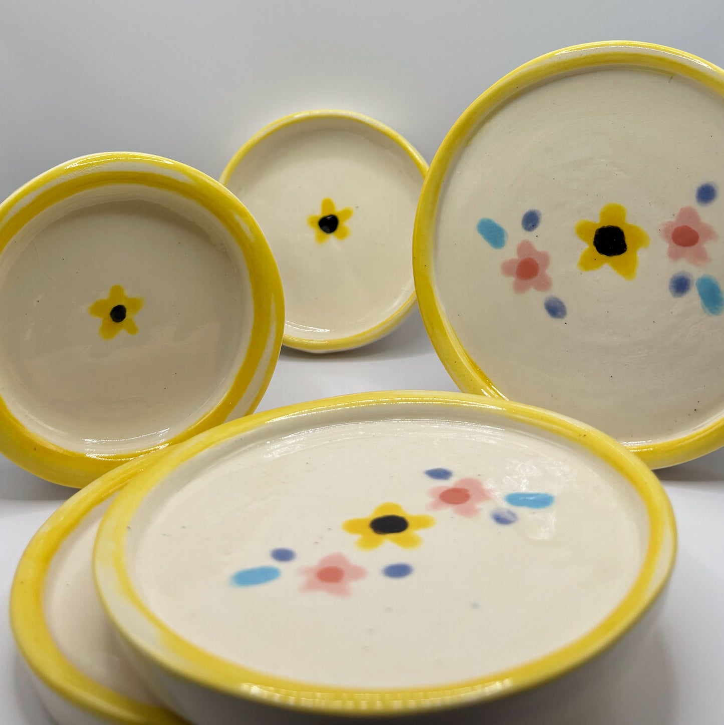 Free Child 05 (Decorative Dish)